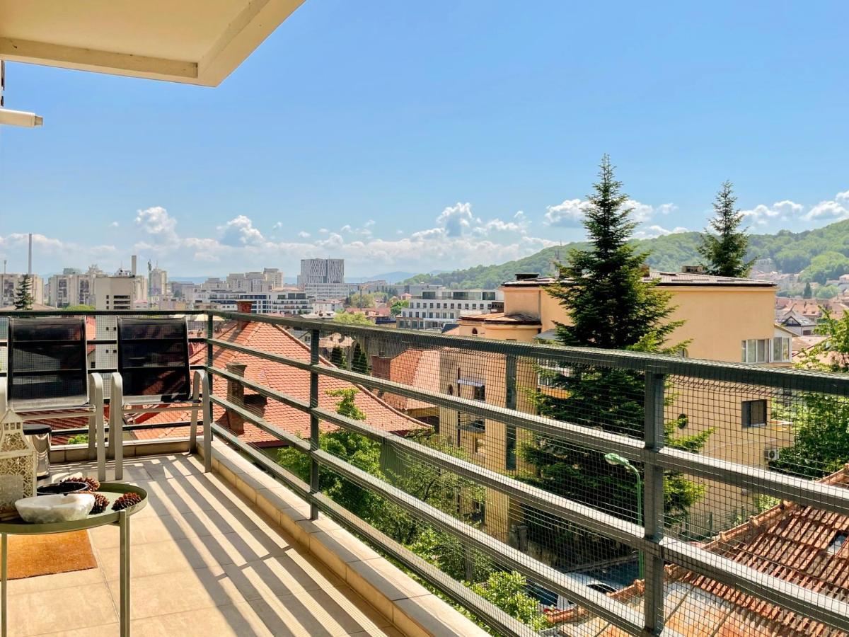 Central Premium Apartment Brasov Luaran gambar