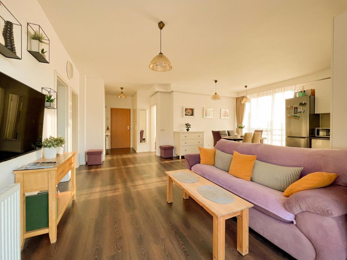 Central Premium Apartment Brasov Luaran gambar