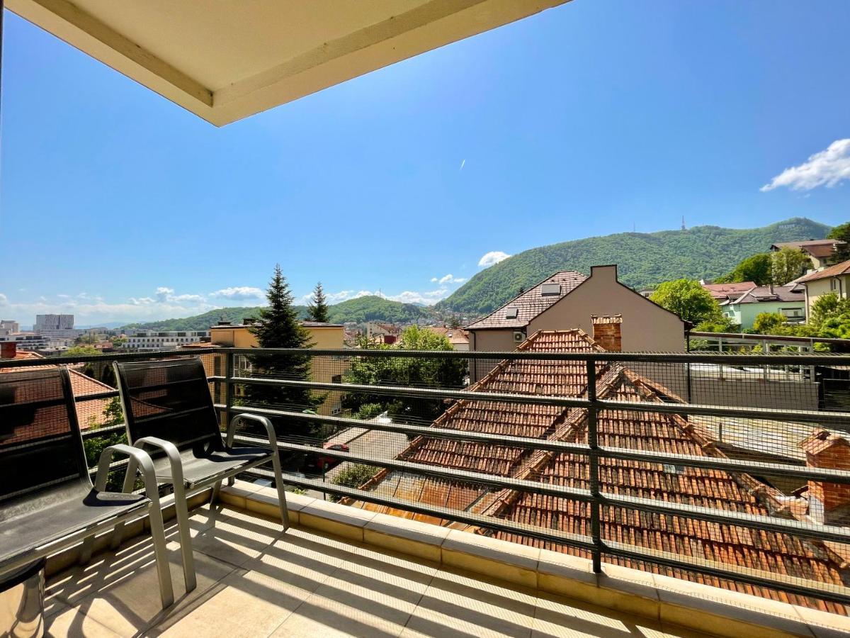 Central Premium Apartment Brasov Luaran gambar