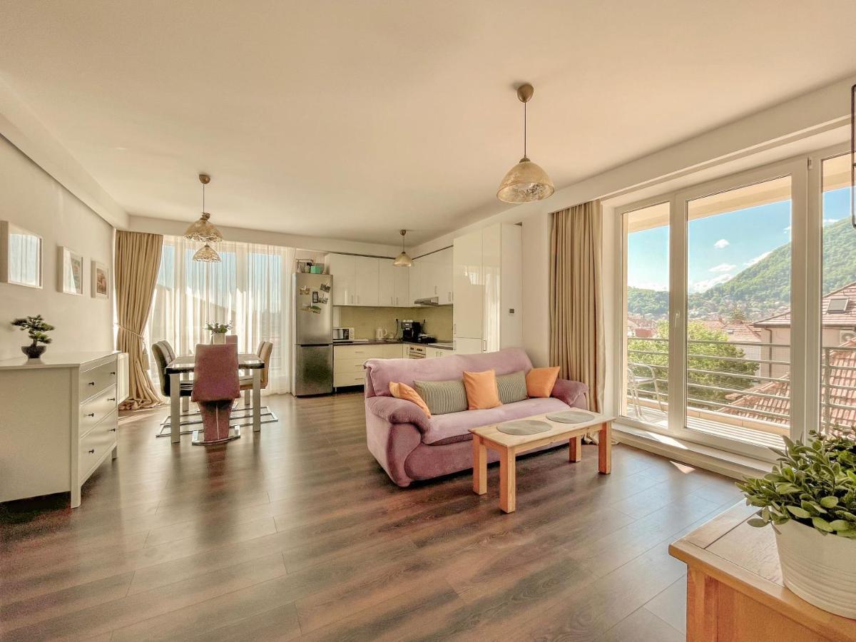 Central Premium Apartment Brasov Luaran gambar