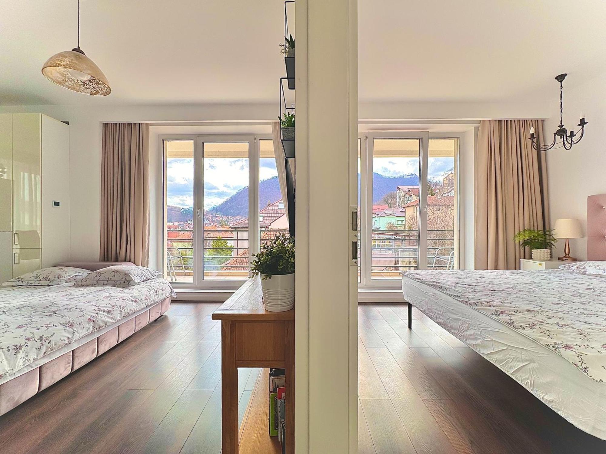 Central Premium Apartment Brasov Luaran gambar