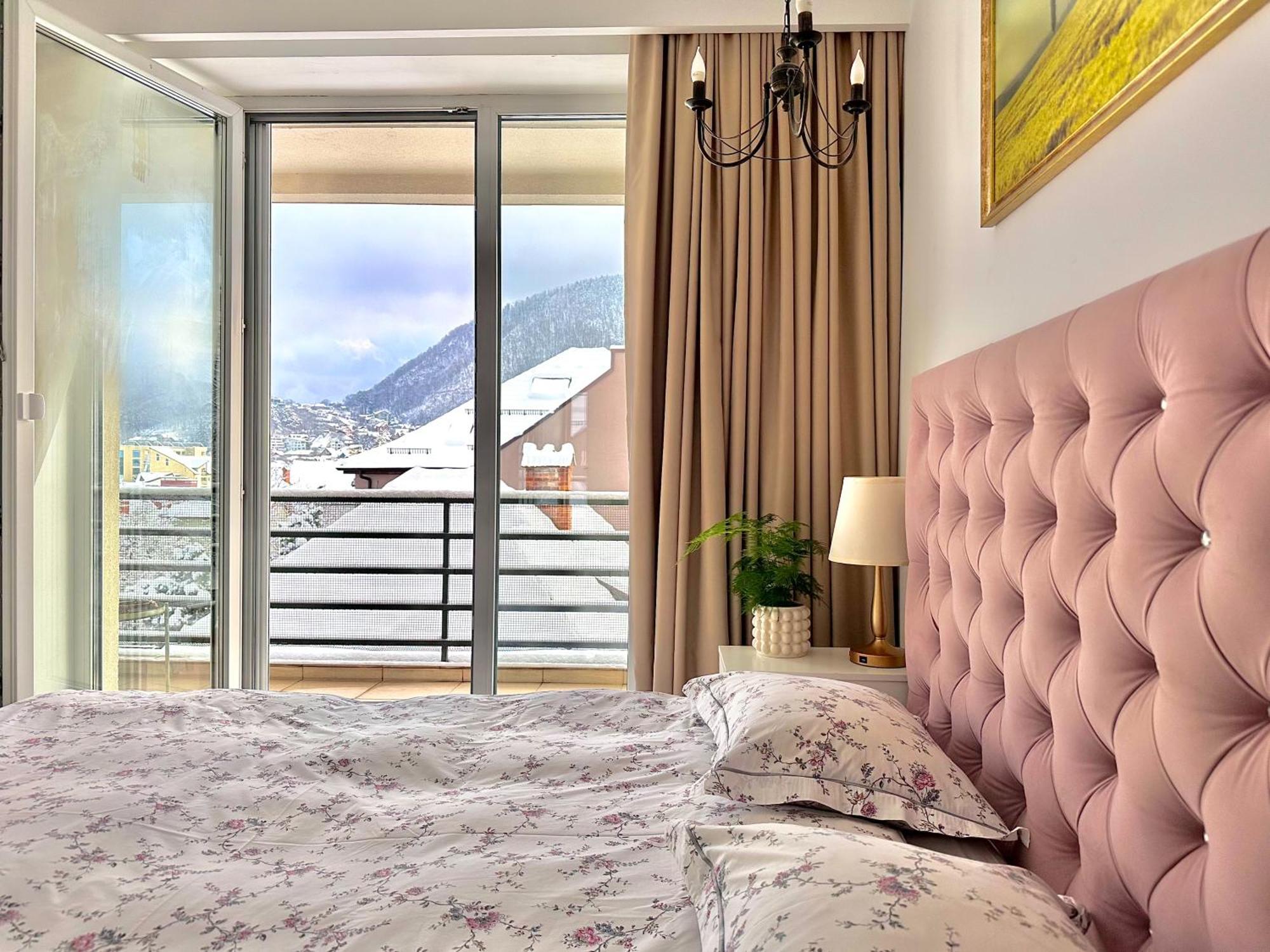 Central Premium Apartment Brasov Luaran gambar