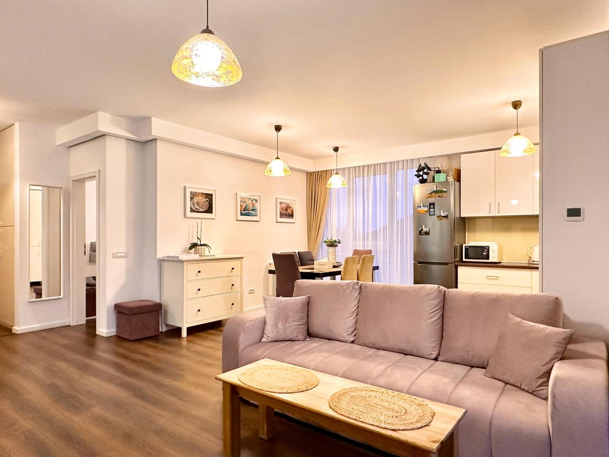 Central Premium Apartment Brasov Luaran gambar